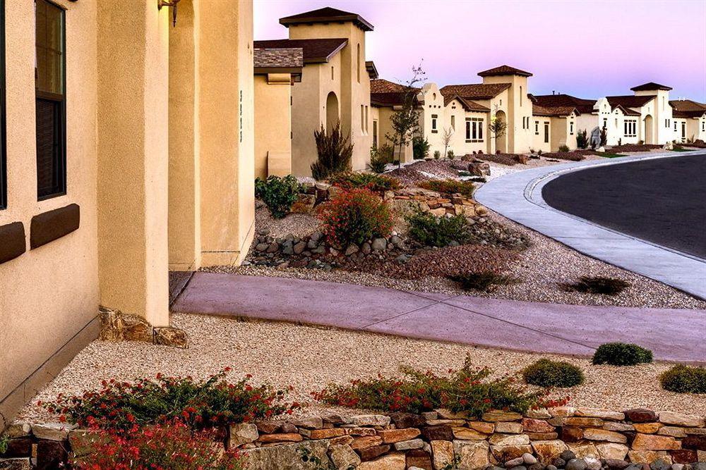 The Courtyard Villas Hobbs Exteriér fotografie